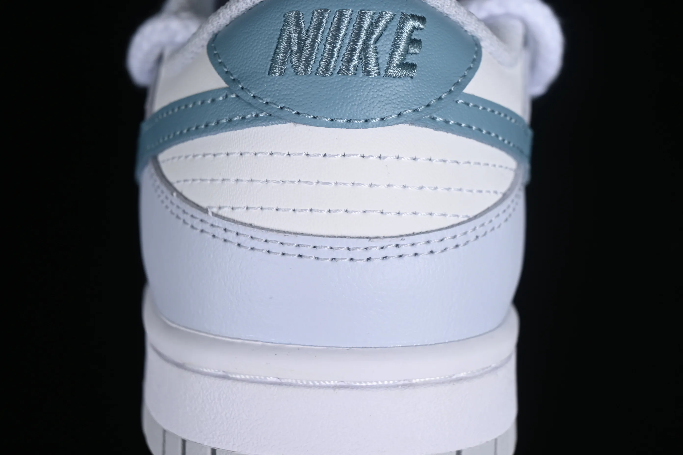 All Categories Nk SB Dunk Series Nk SB Dunk Low Low-top Sneakers Nk Dunk Low Nattiberry Summer Style Campus Style Year of the Dragon Limited Simple SB Strappy Low-top Casual Sneakers FD1232-002